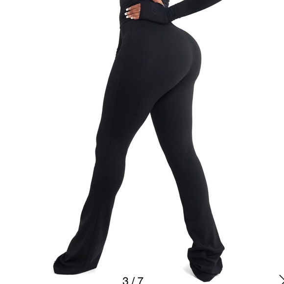 body by raven tracy Black Leggings
